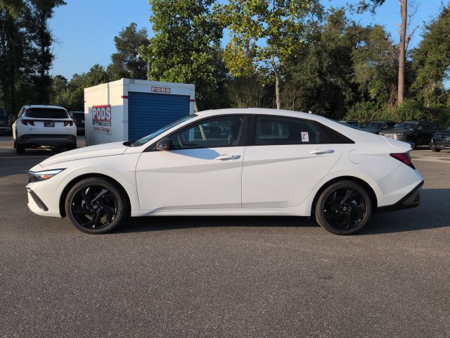 New 2026 Hyundai Elantra SEL Sport FWD image 8
