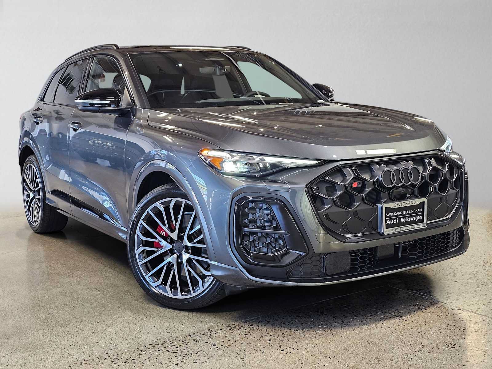New 2026 Audi SQ5 Prestige AWD/4WD image 1