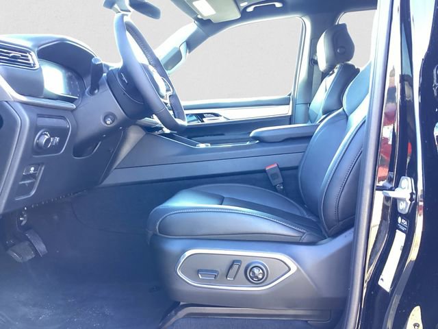 New 2026 Jeep Grand Wagoneer Limited w/ Premium Group II image 10