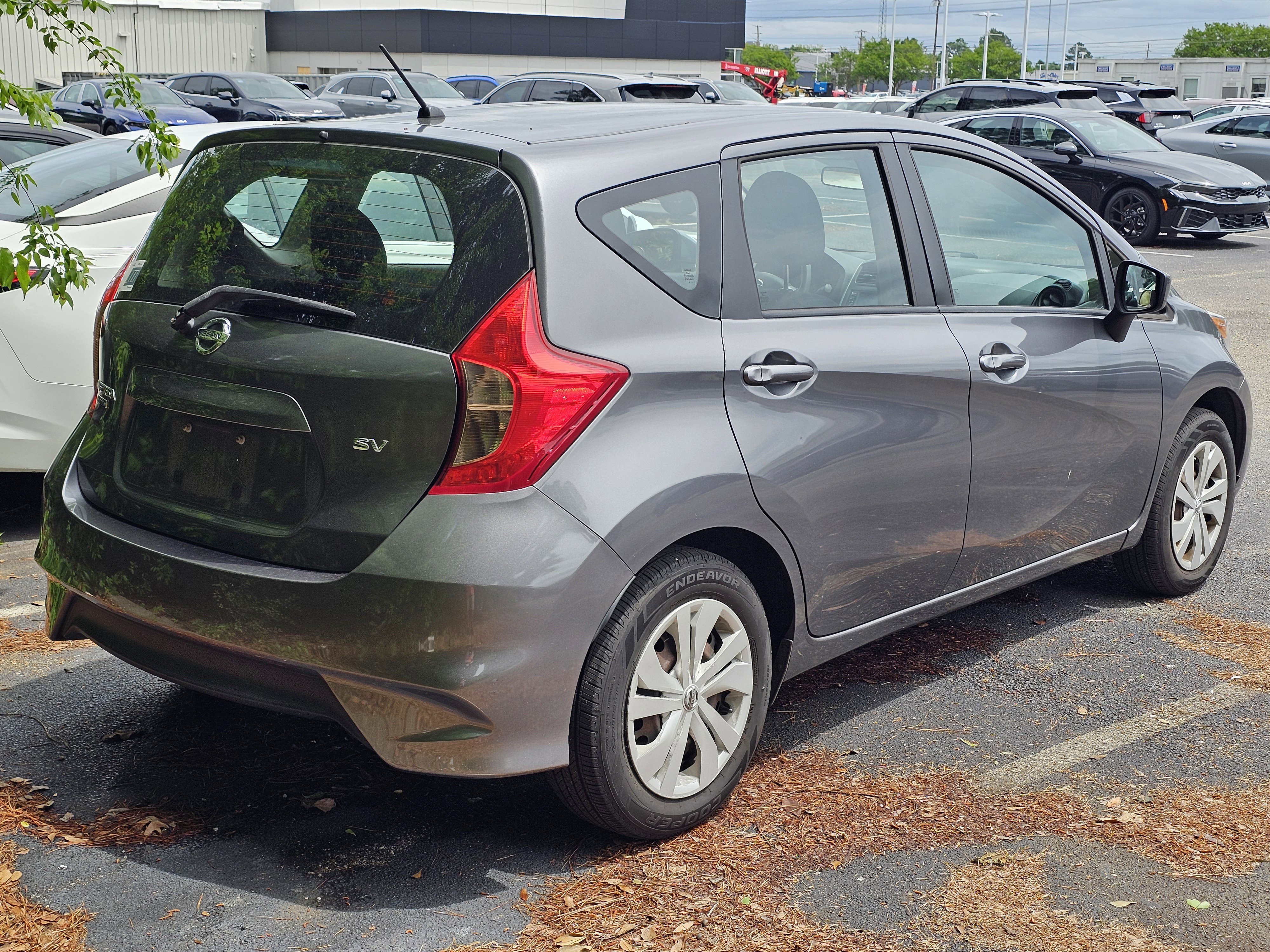 Used 2019 Nissan Versa Note SV FWD image 8