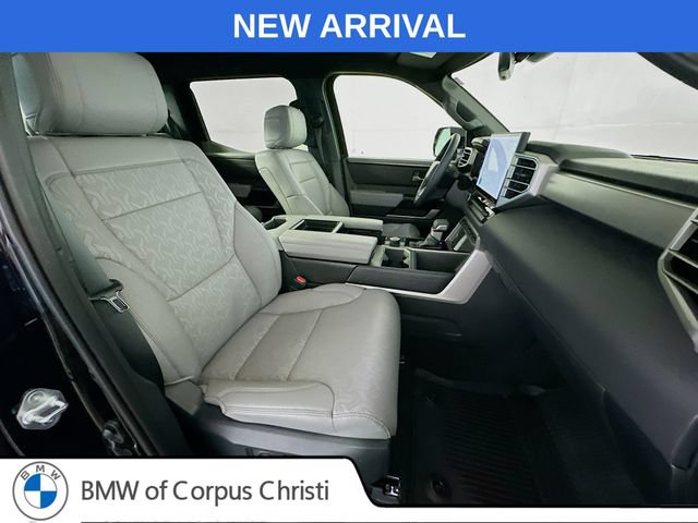 Used 2025 Toyota Tundra Limited AWD/4WD image 27