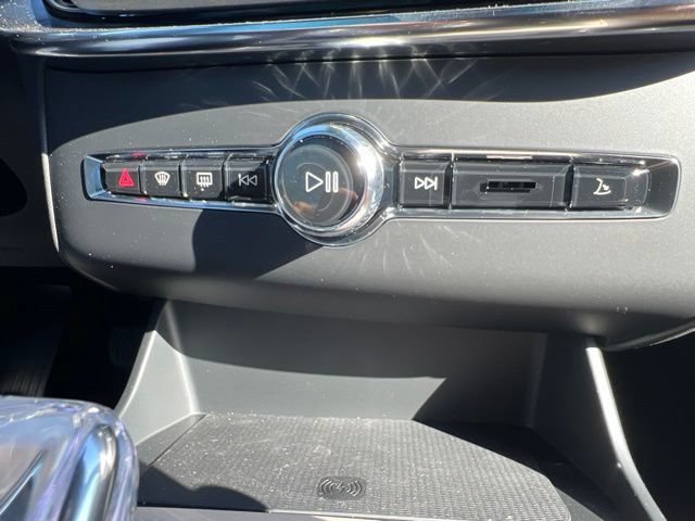 New 2026 Volvo XC90 T8 Plus w/ Protection Package AWD/4WD image 19
