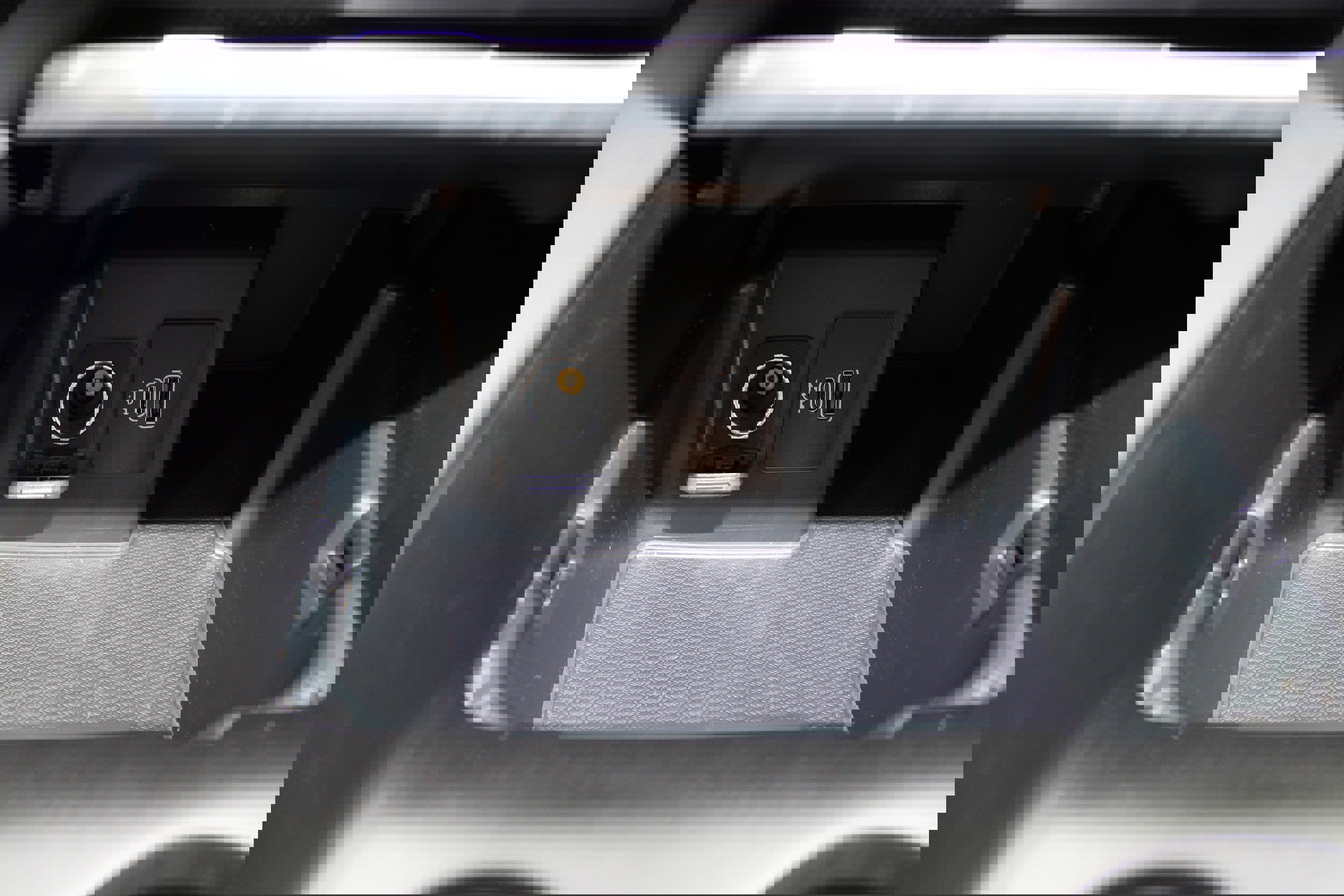 Used 2025 Ford Explorer ST-Line w/ ST-Line Street Pack image 26