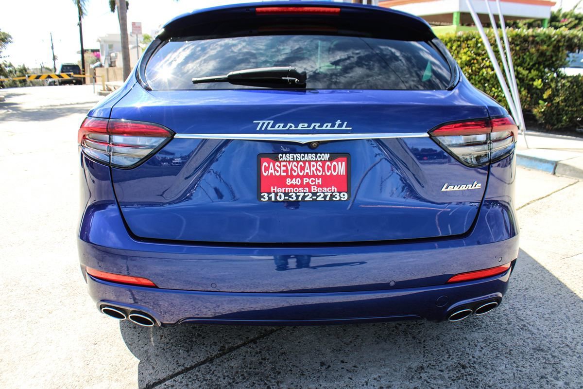 Used 2023 Maserati Levante GT image 4
