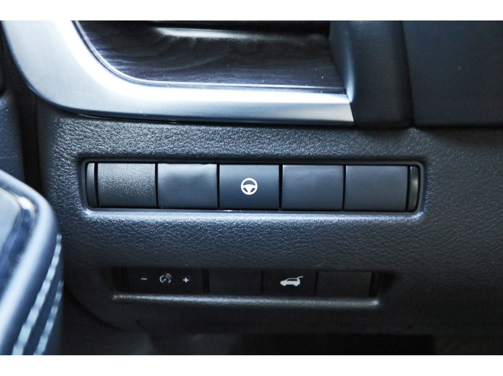 Used 2021 Nissan Rogue SL w/ Premium Package image 22