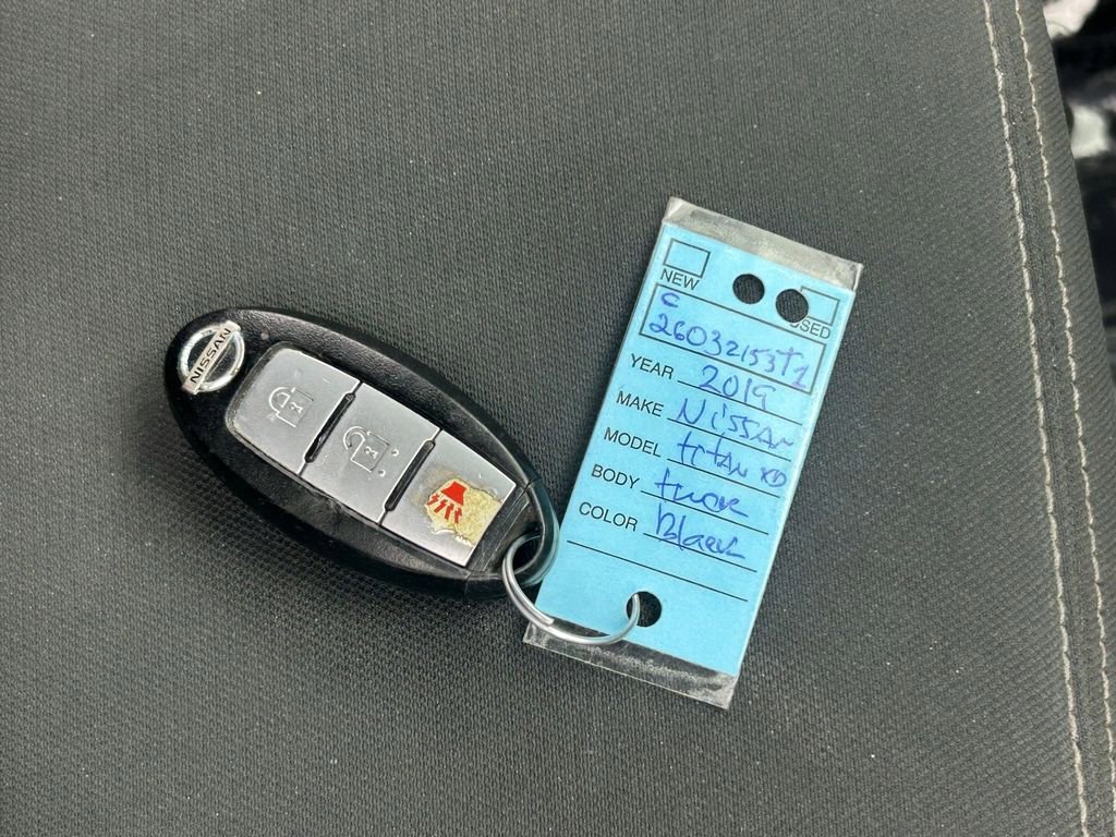 Used 2019 Nissan Titan SV w/ SV Convenience Package image 34