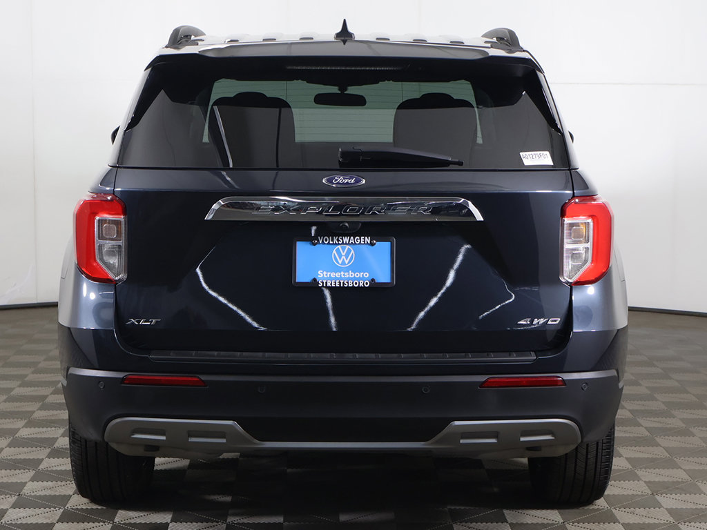 Used 2024 Ford Explorer XLT w/ Equipment Group 202A AWD/4WD image 13