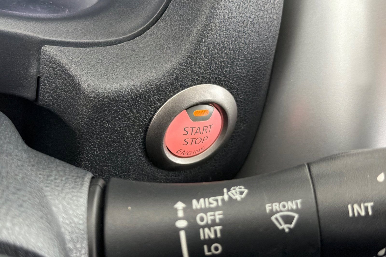 Used 2016 Nissan Versa Note FWD image 24