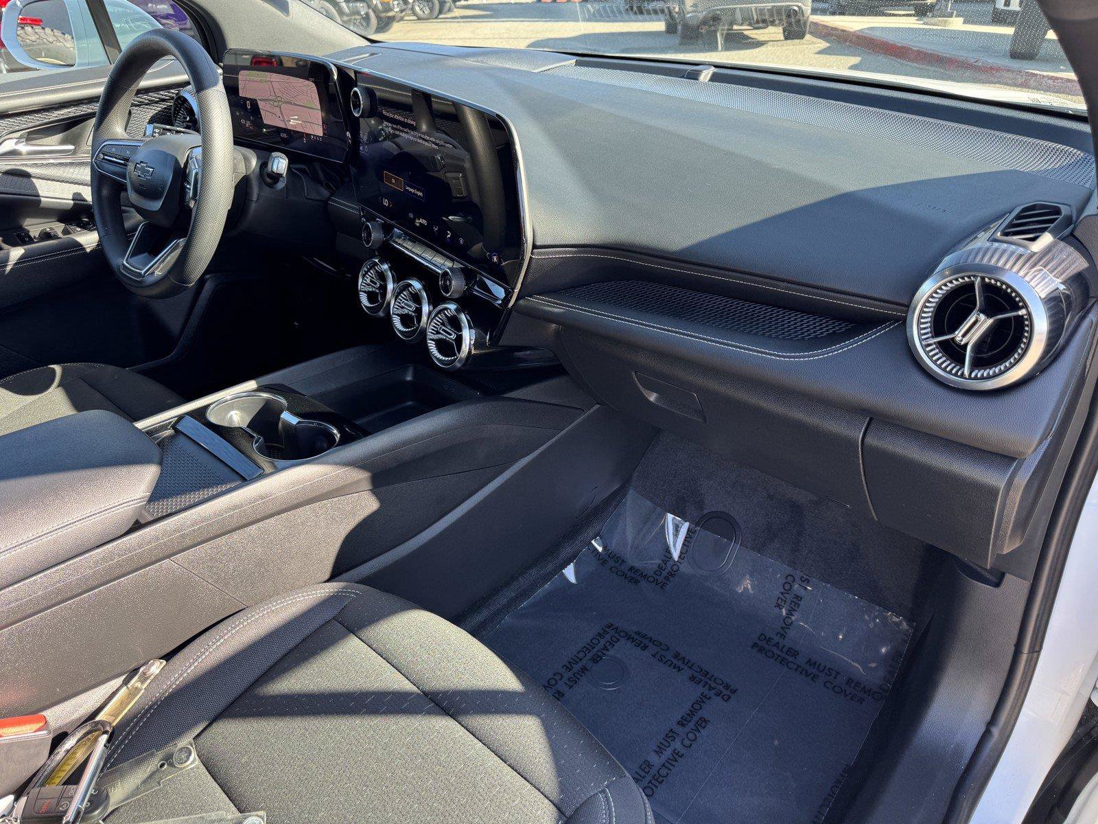 Used 2025 Chevrolet Blazer EV LT w/ Midnight/Sport Edition FWD image 6