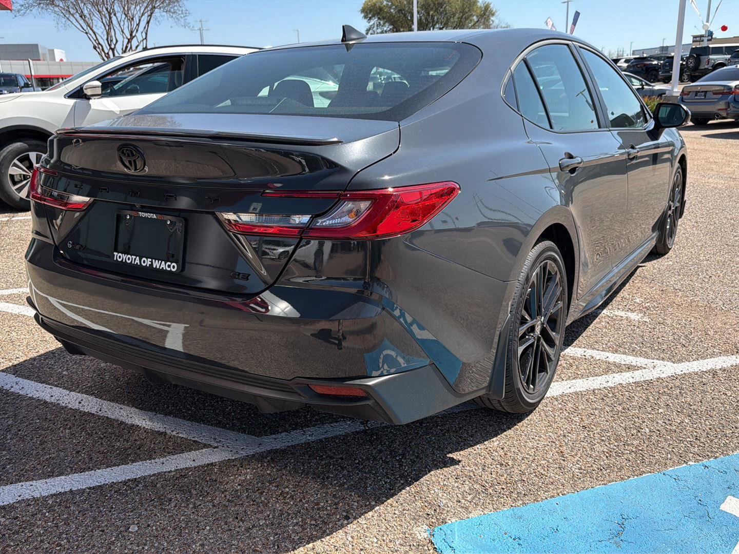 Used 2026 Toyota Camry SE FWD image 3