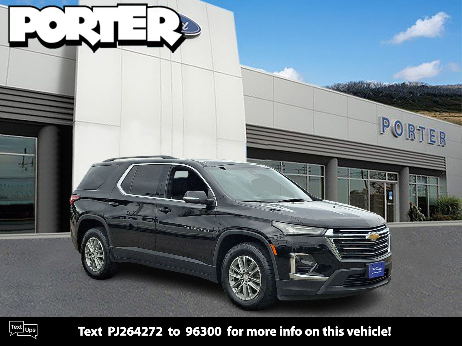 Used 2023 Chevrolet Traverse LT