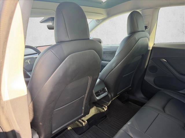 Used 2020 Tesla Model Y Long Range AWD/4WD image 18