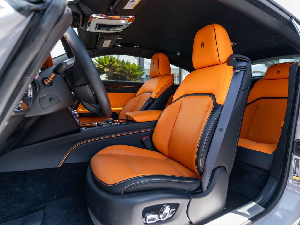 Used 2024 Rolls-Royce Spectre w/ Spectre Launch Package AWD/4WD image 23