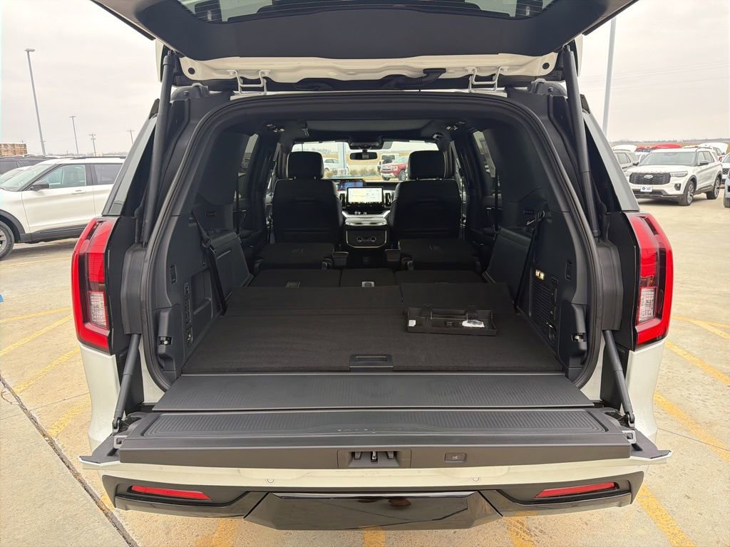 New 2025 Ford Expedition Tremor image 27