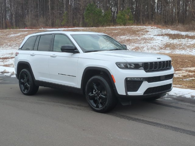 New 2026 Jeep Grand Cherokee Limited w/ Limited Altitude Package RWD image 15