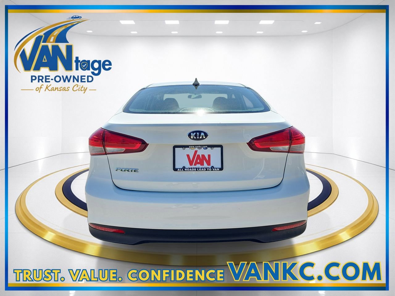 Used 2017 Kia Forte LX FWD image 7