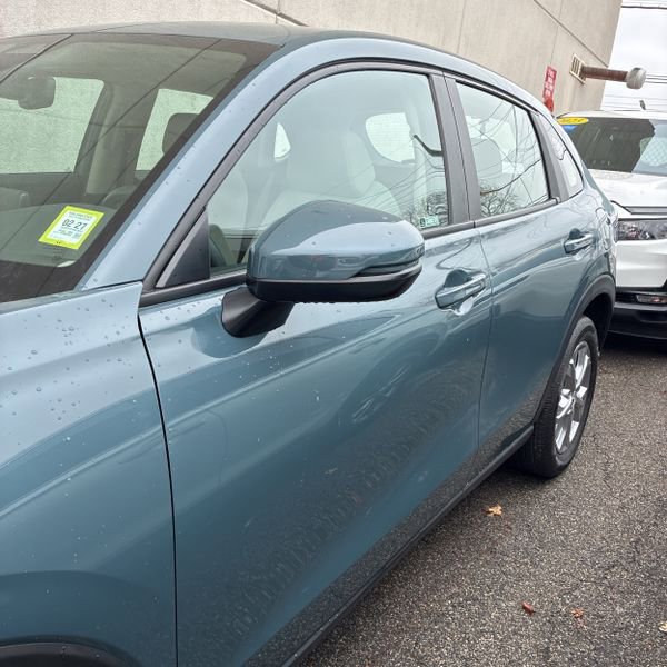 Certified 2024 Honda HR-V LX image 35