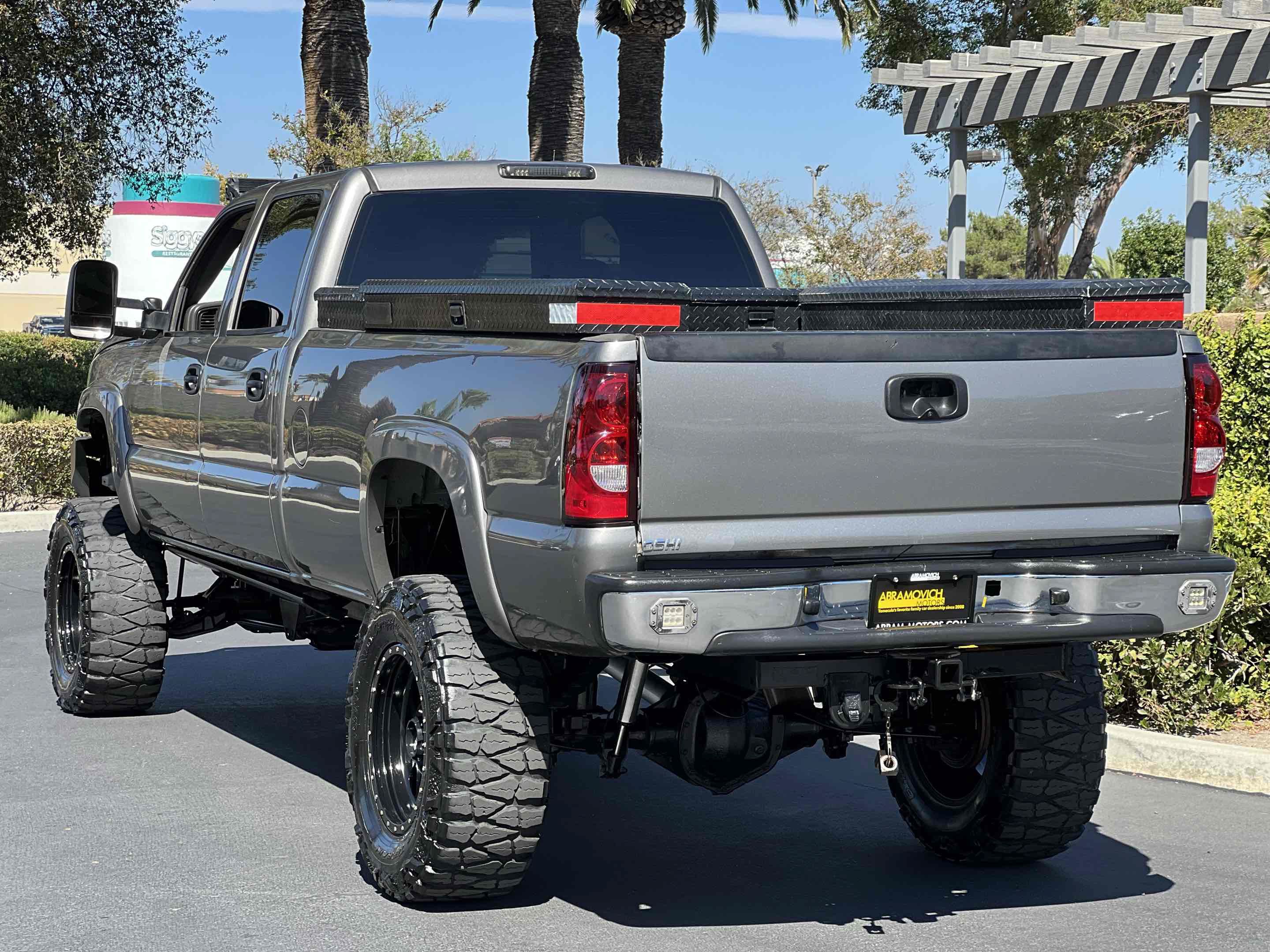 Used 2006 Chevrolet Silverado 3500 LT w/ Heavy-Duty Power Package AWD/4WD image 14