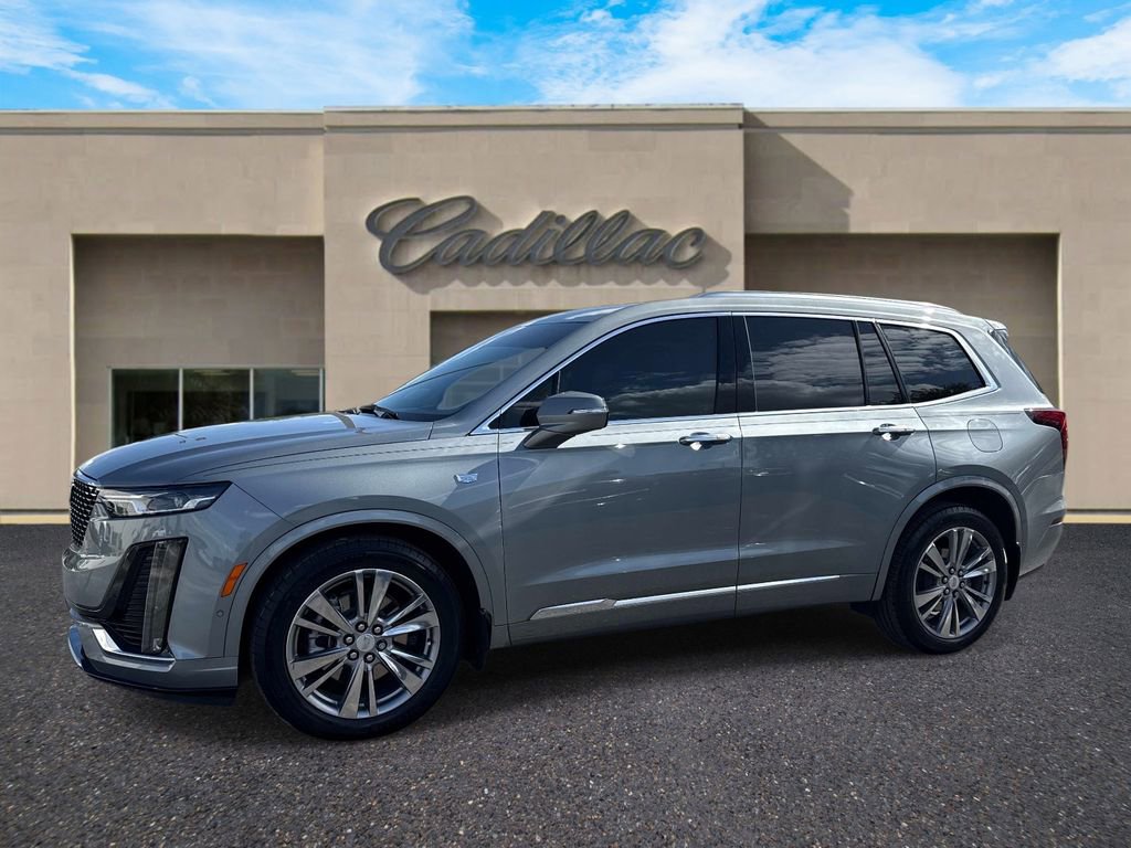 Used 2023 Cadillac XT6 Premium Luxury w/ Technology Package FWD image 7