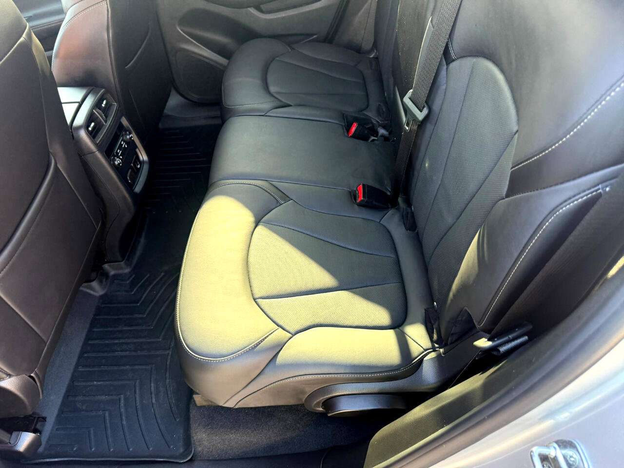 Used 2017 Buick Envision Premium image 18