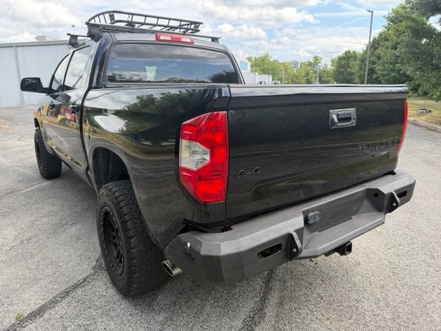 Used 2017 Toyota Tundra 4x4 CrewMax image 5