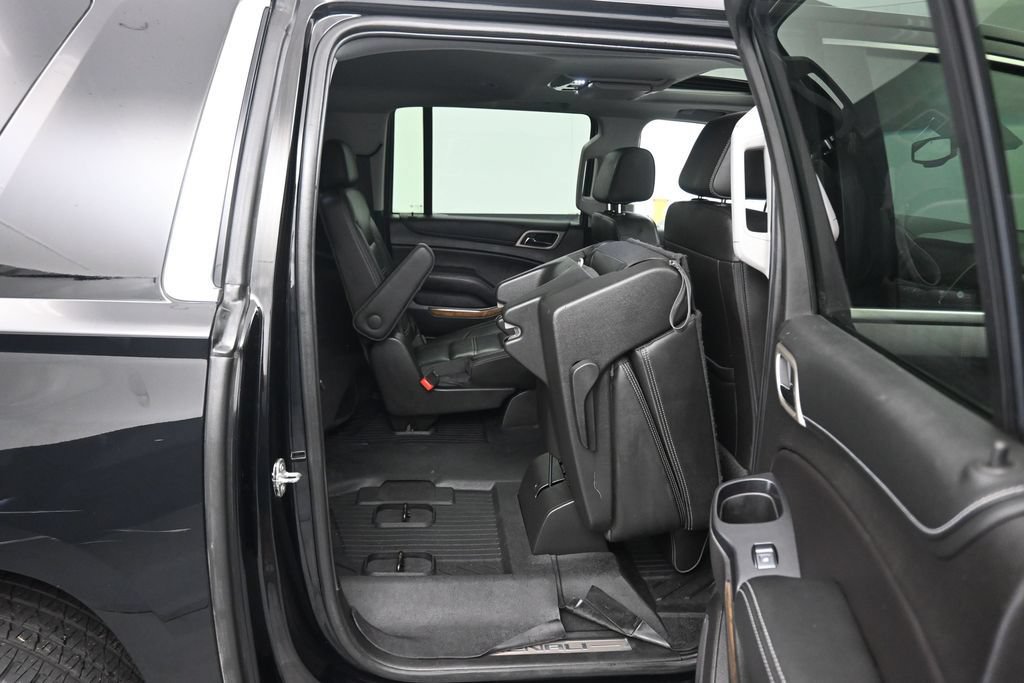 Used 2019 GMC Yukon XL Denali w/ Denali Ultimate Package AWD/4WD image 47