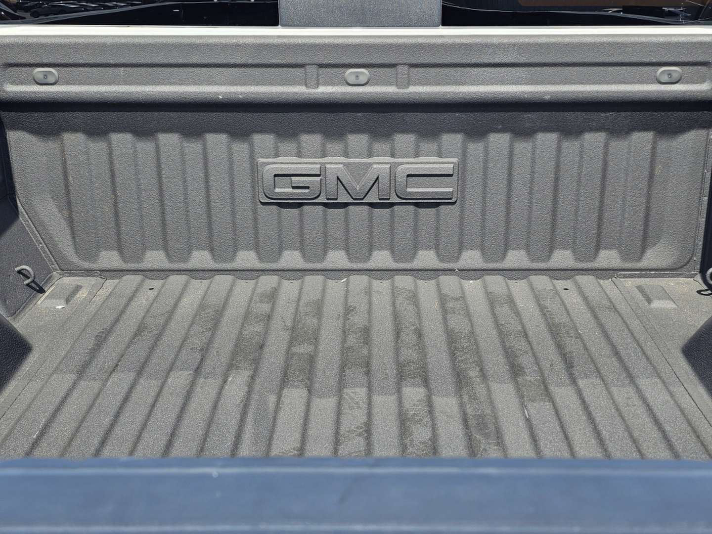 Used 2024 GMC Sierra 1500 SLT w/ SLT Premium Plus Package AWD/4WD image 13