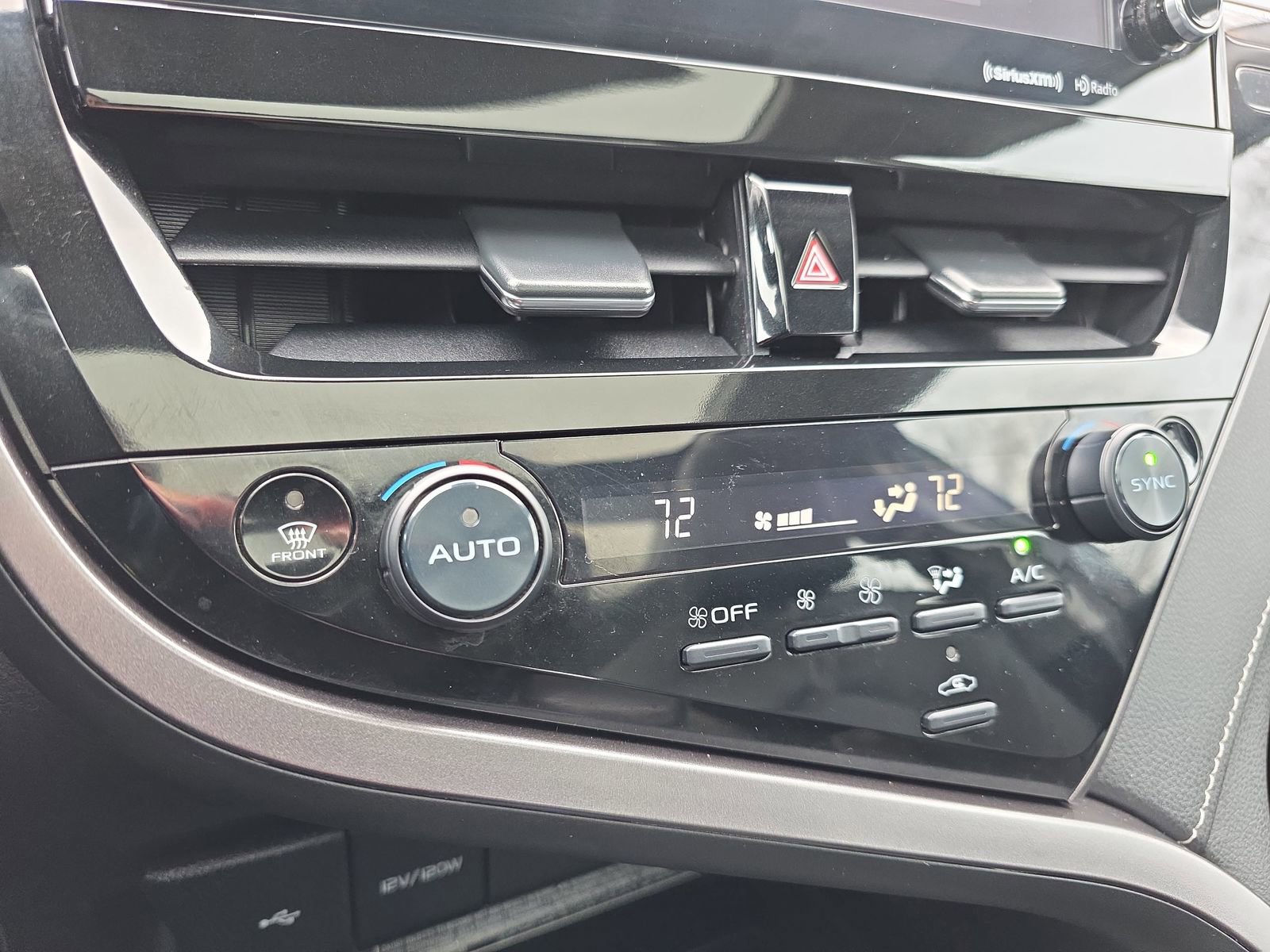 Used 2021 Toyota Camry XSE image 23