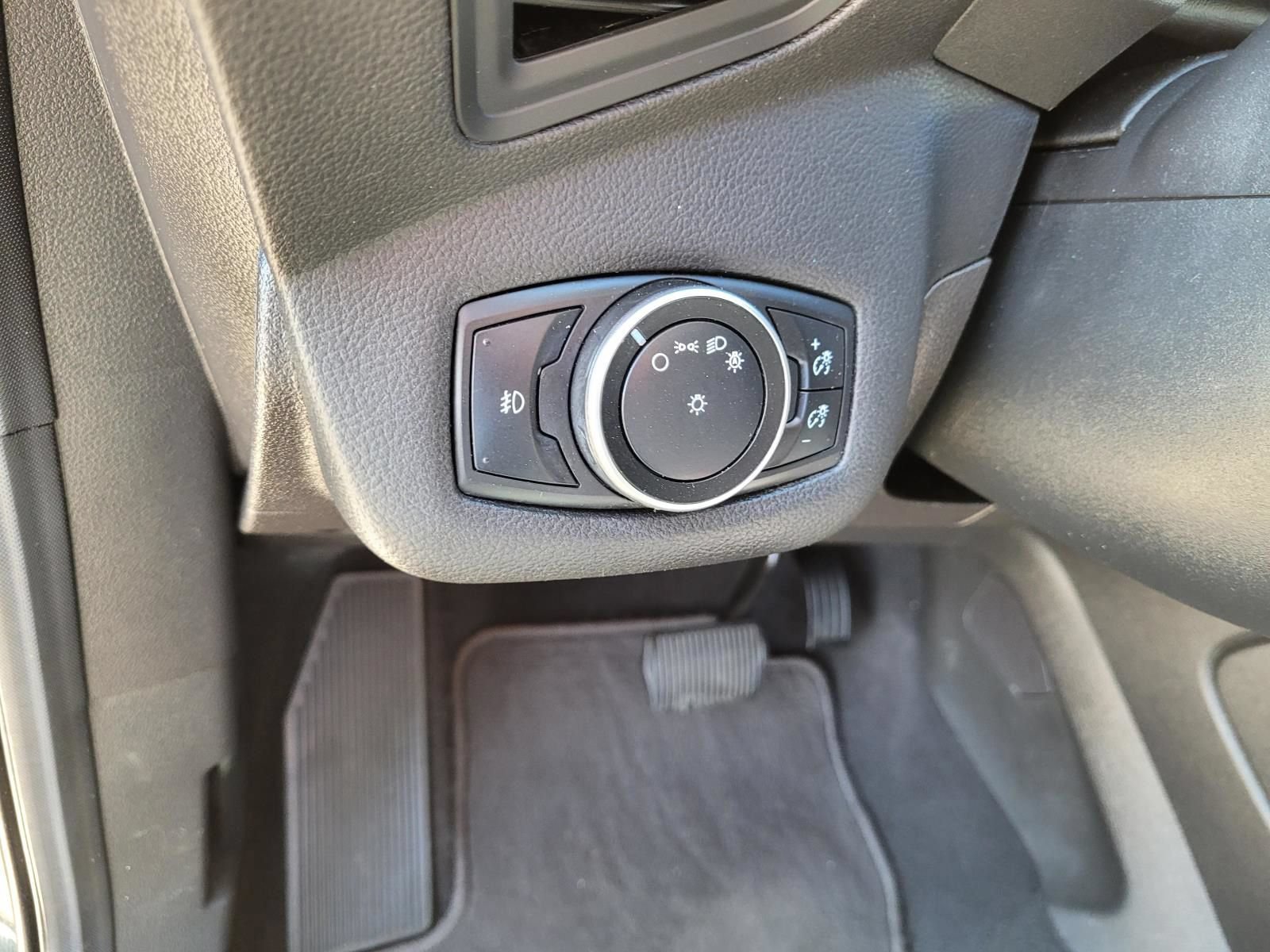 Used 2015 Ford Escape SE FWD image 24