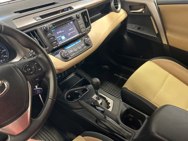 Used 2017 Toyota RAV4 XLE AWD/4WD image 26