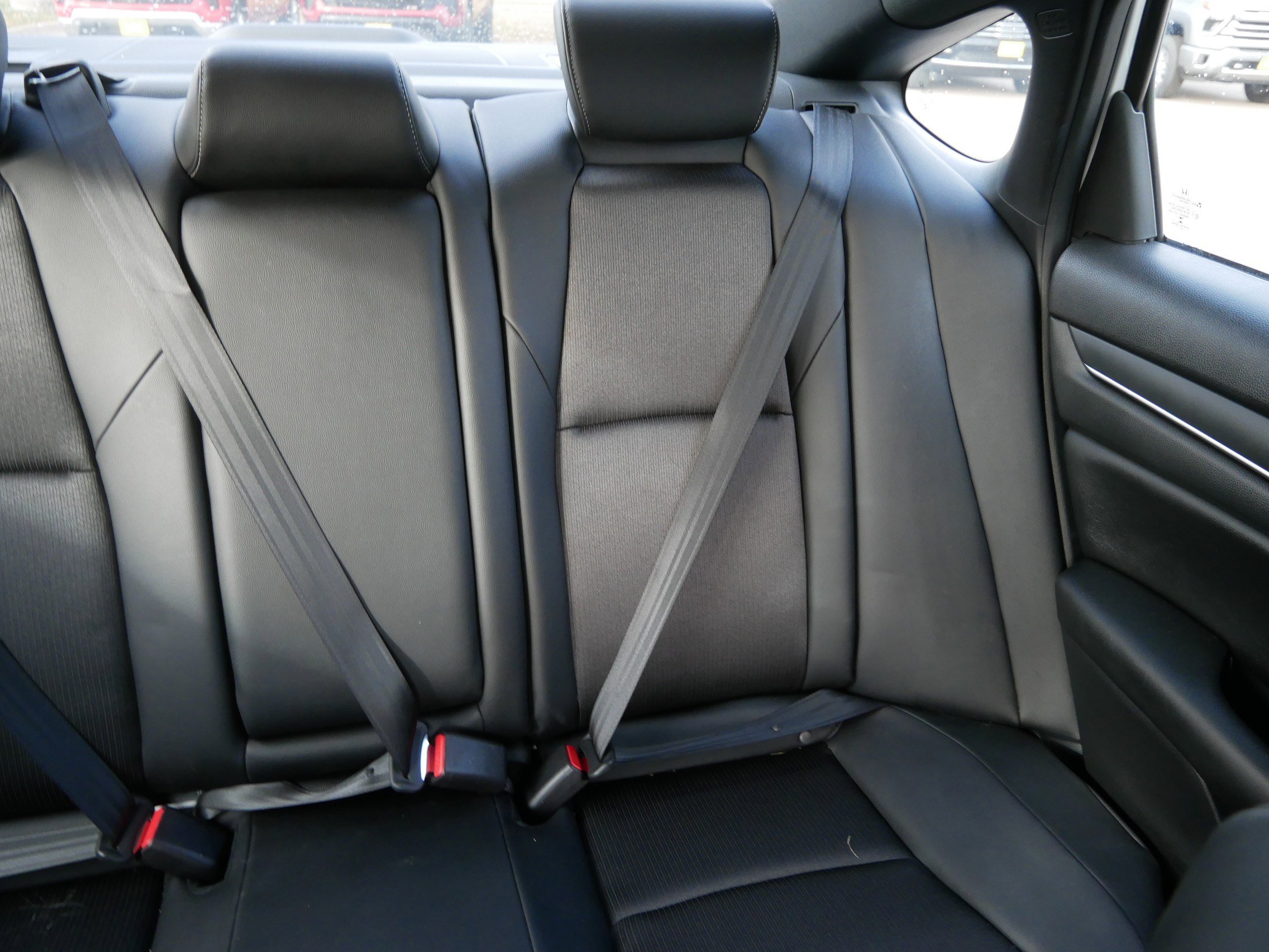 Used 2019 Honda Accord Sport image 12