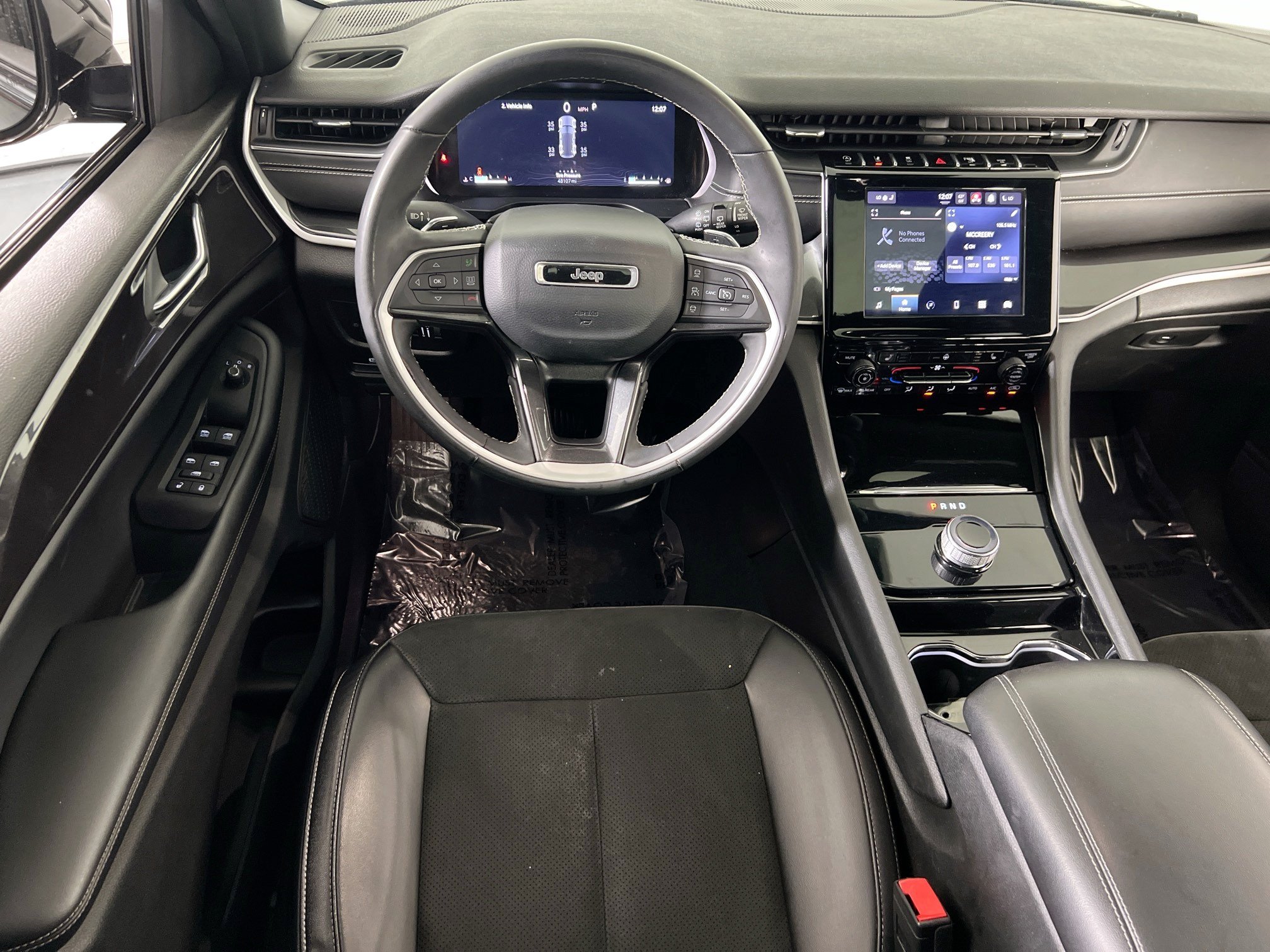 Used 2023 Jeep Grand Cherokee Altitude AWD/4WD image 22