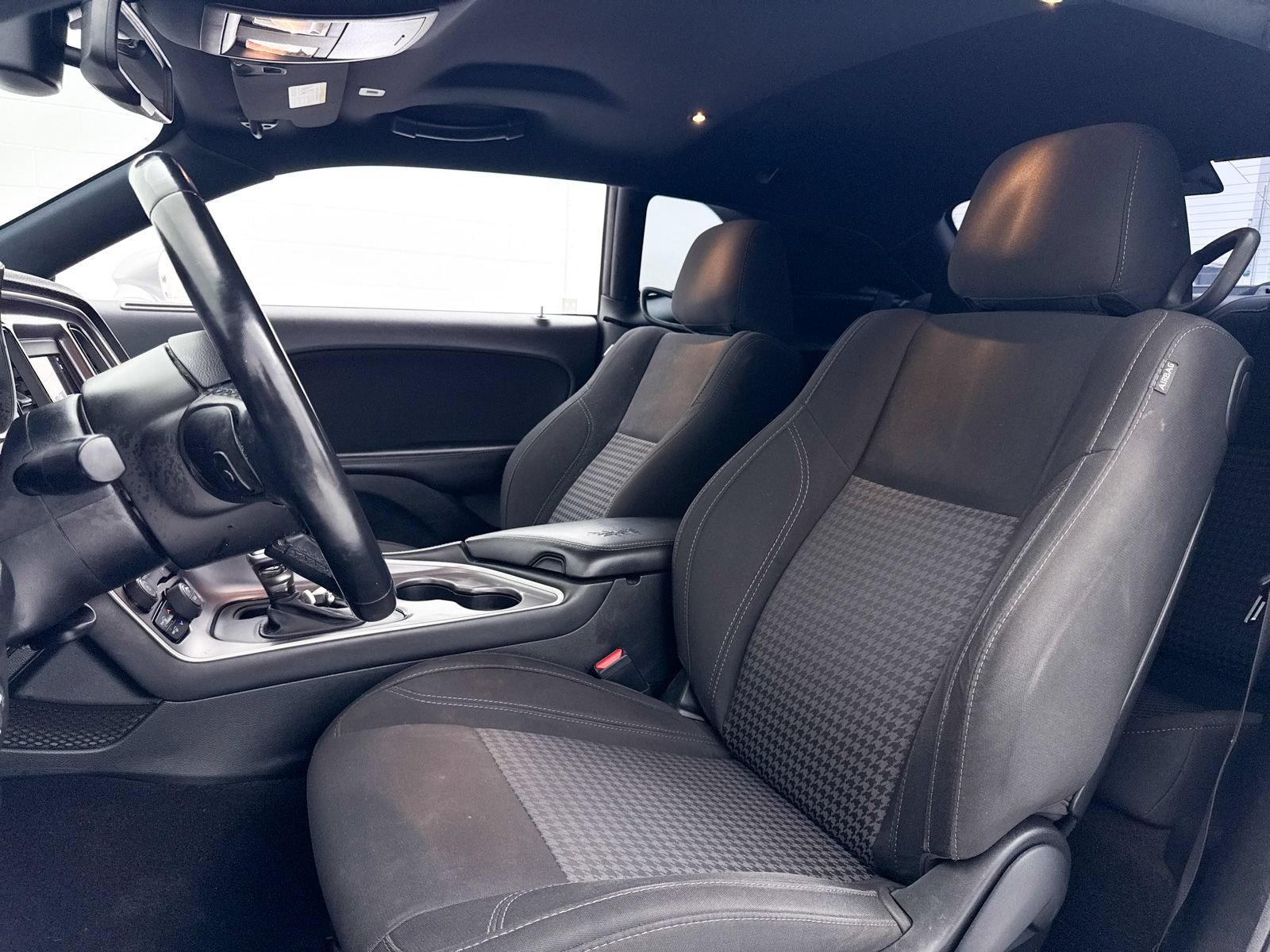 Used 2019 Dodge Challenger SXT RWD image 18