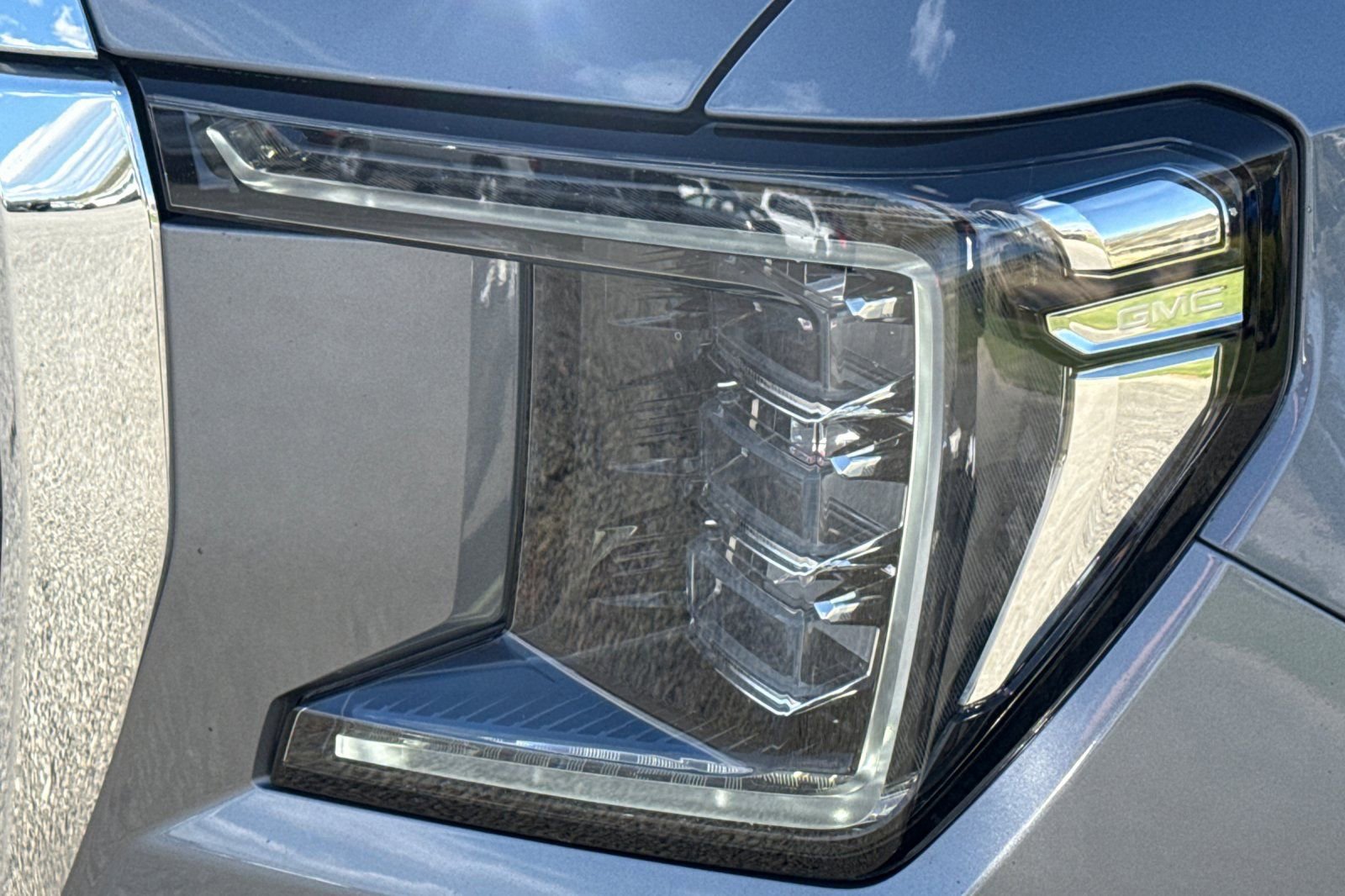 Used 2021 GMC Yukon SLE AWD/4WD image 51