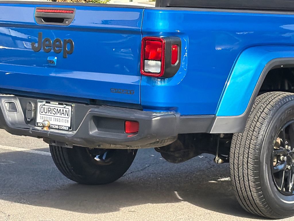 Used 2021 Jeep Gladiator Sport image 8