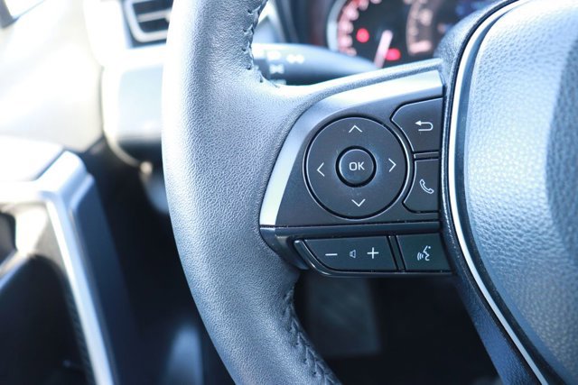 Used 2025 Toyota RAV4 XLE image 19