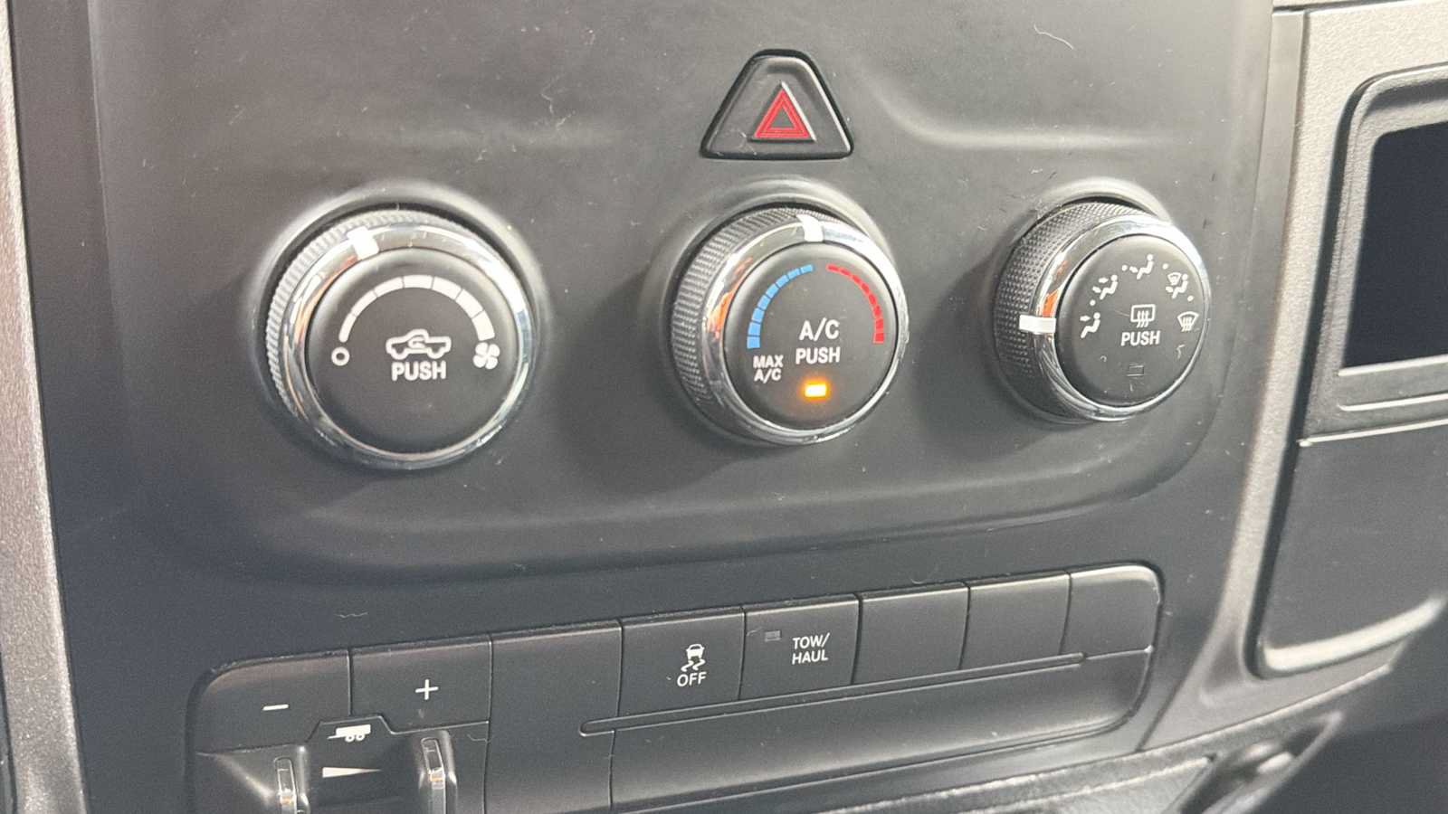 Used 2016 RAM 1500 Tradesman w/ Popular Equipment Group AWD/4WD image 19
