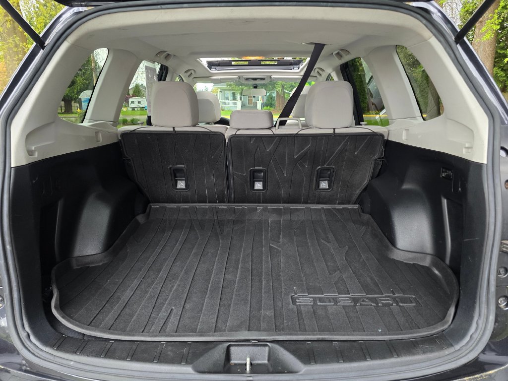 Used 2016 Subaru Forester 2.5i Premium w/ All-Weather Package AWD/4WD image 15