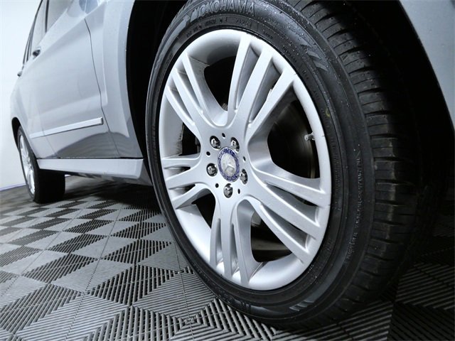 Used 2015 Mercedes-Benz GLK 350 4MATIC image 2