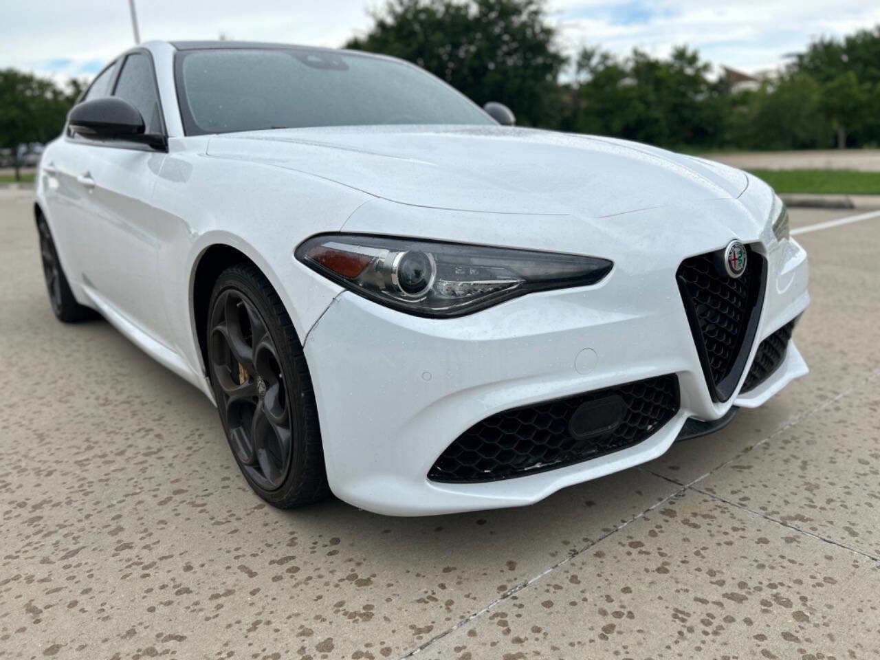 Used 2019 Alfa Romeo Giulia Ti Sport w/ Quick Order Package 22S Sport AWD/4WD image 4