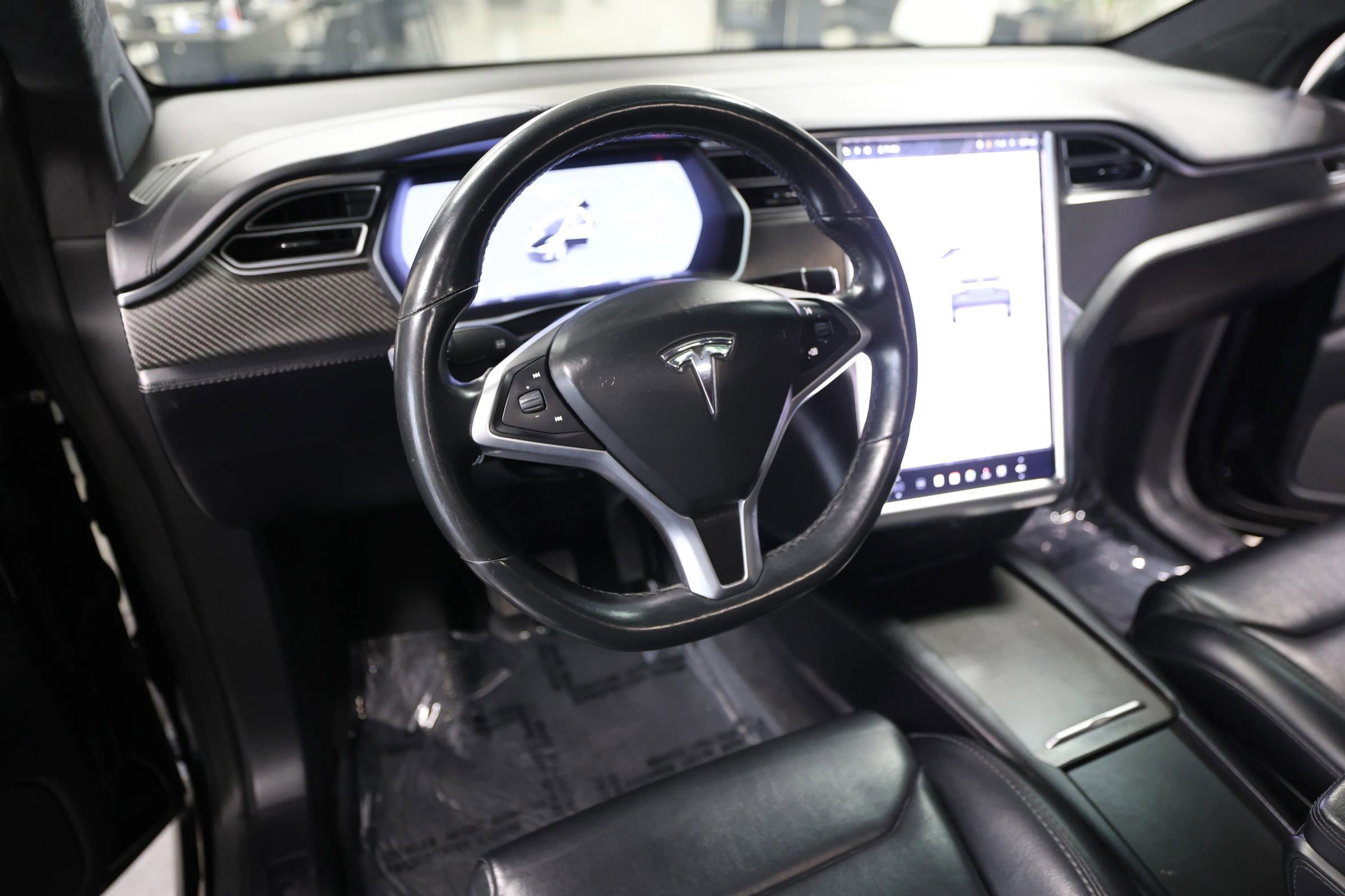 Used 2018 Tesla Model X 75D image 21