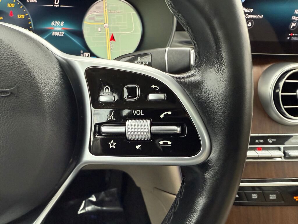 Used 2021 Mercedes-Benz GLC 300 4MATIC image 15