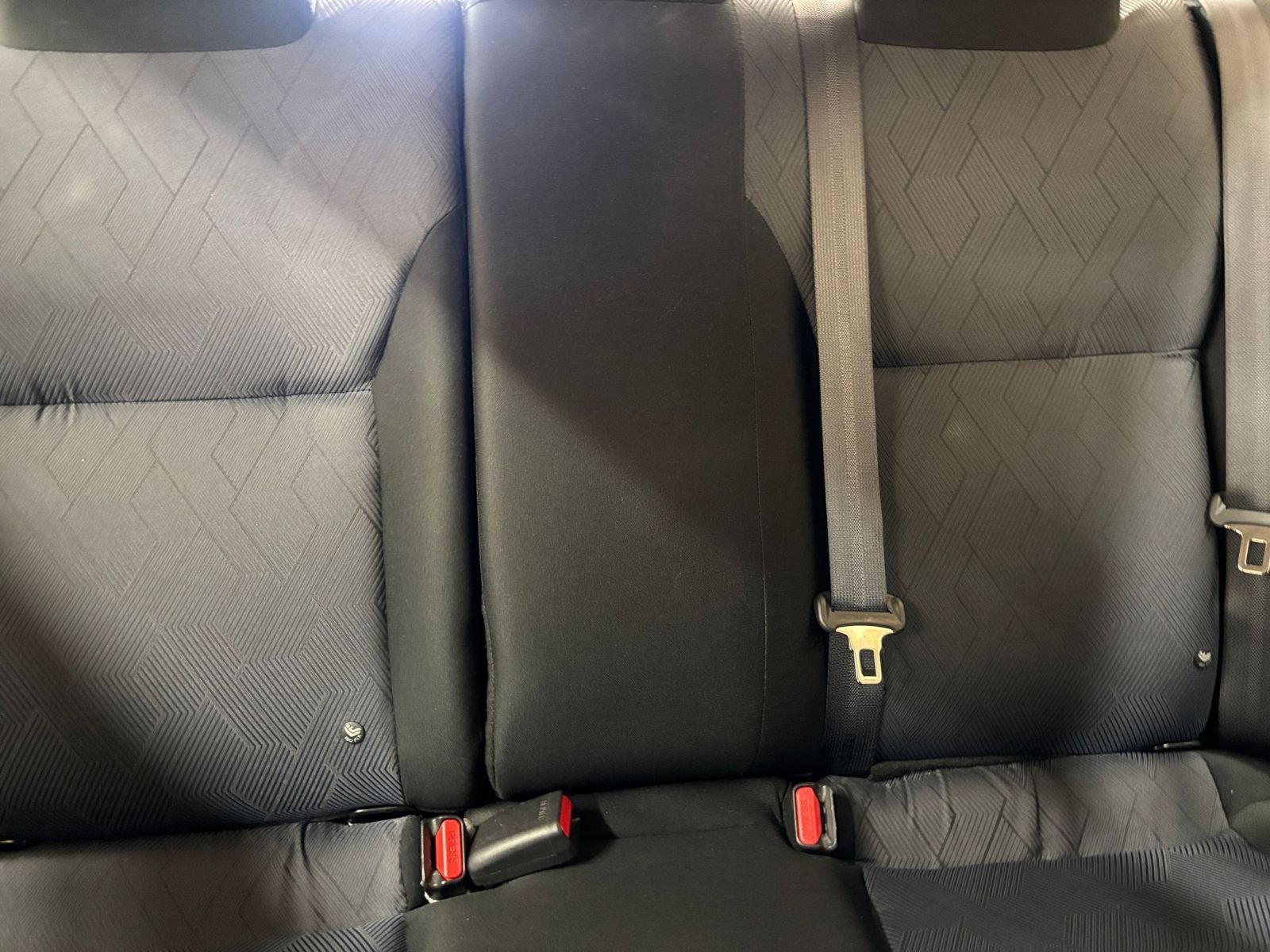 Used 2025 Nissan Versa SV FWD image 35