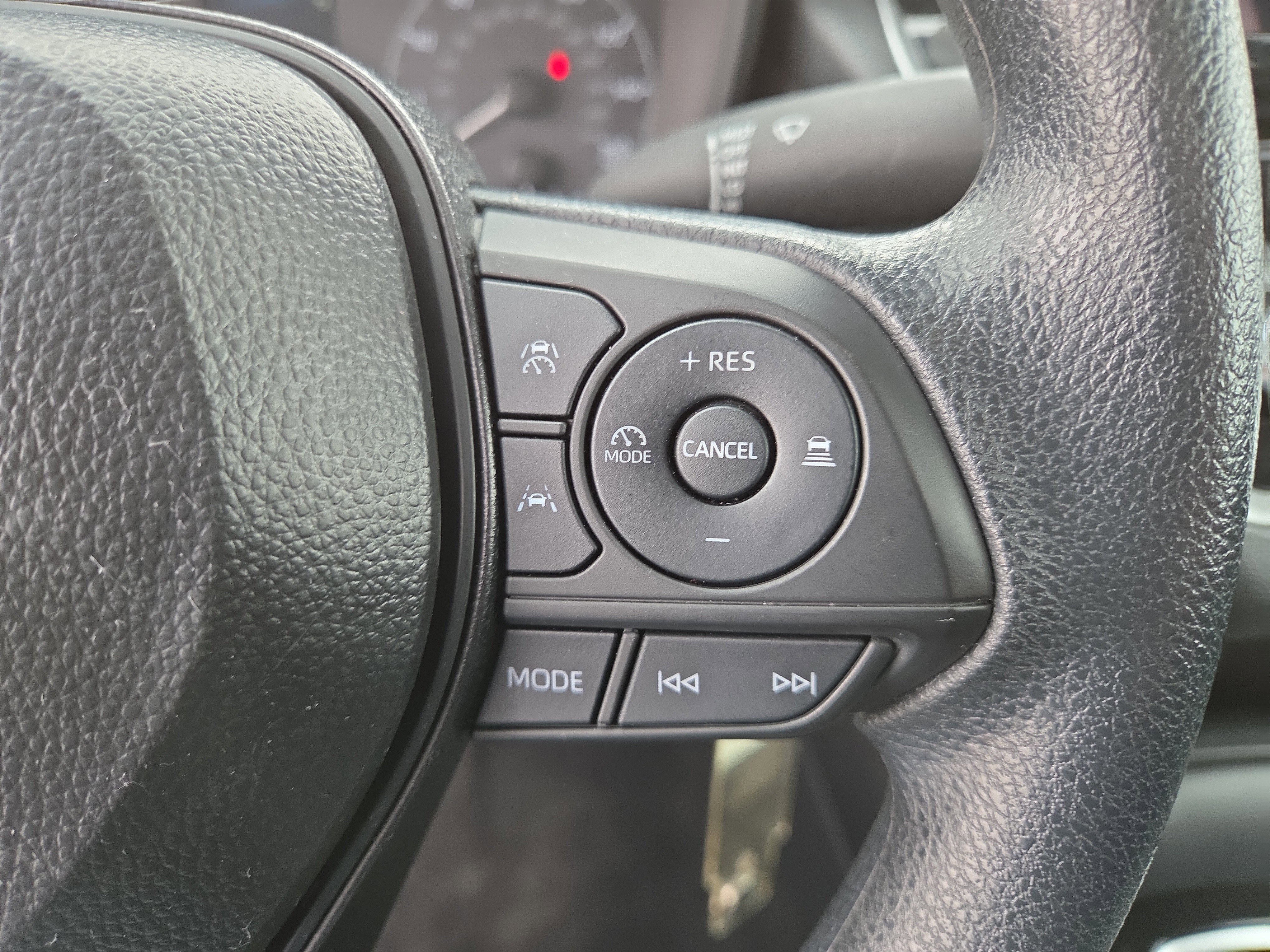 Certified 2025 Toyota Corolla LE image 25