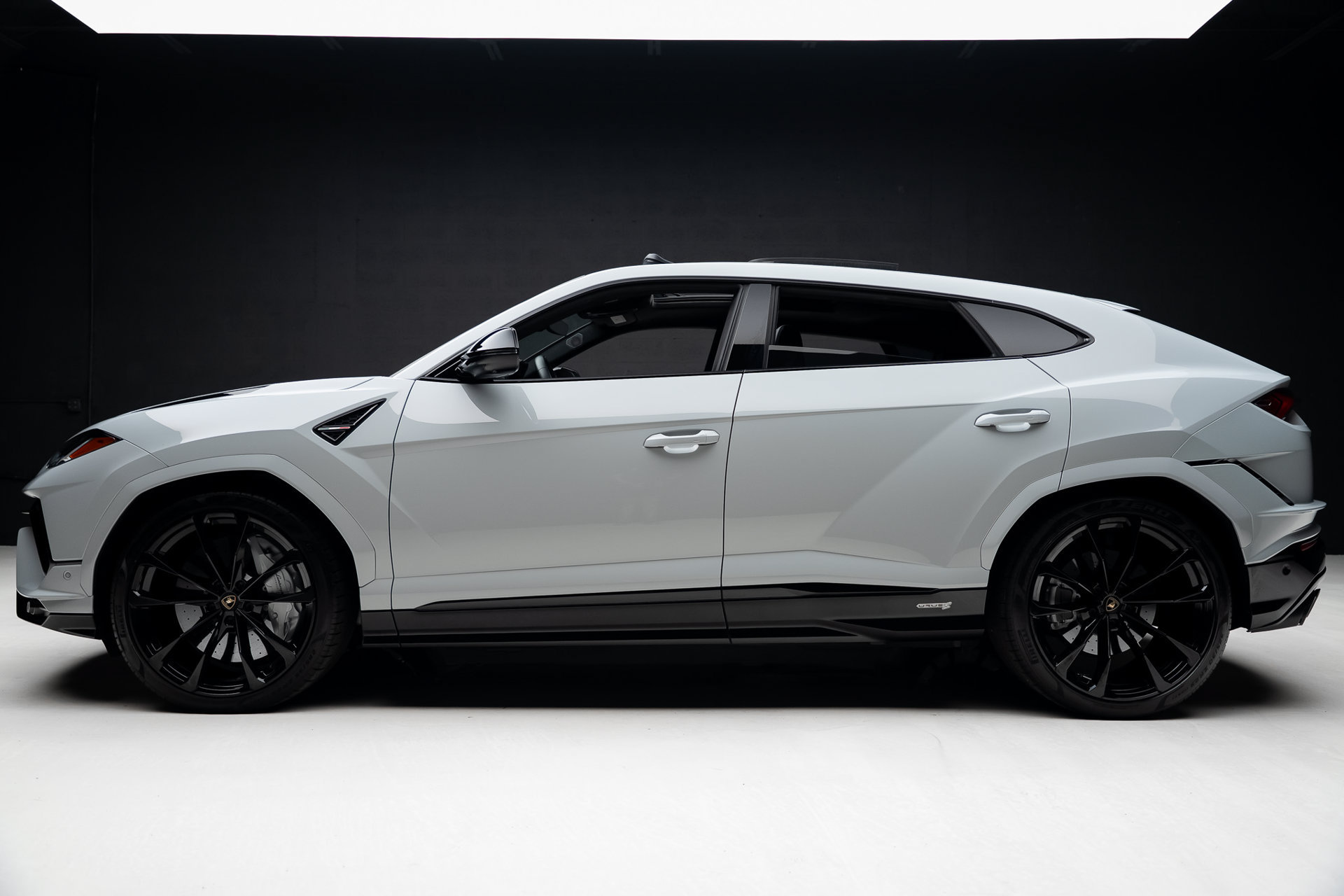 Used 2024 Lamborghini Urus S AWD/4WD image 17