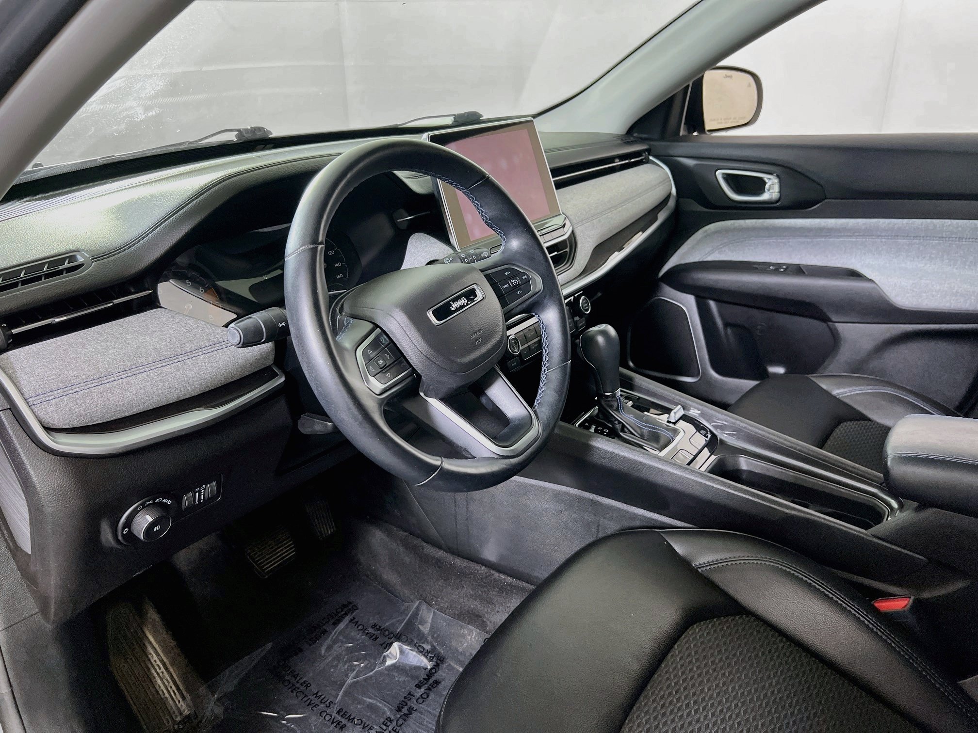Used 2022 Jeep Compass Latitude w/ Convenience Group AWD/4WD image 9