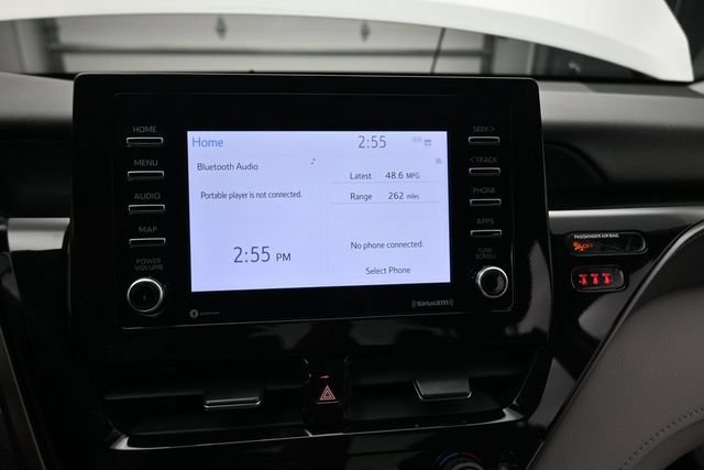 Used 2022 Toyota Camry LE FWD image 10