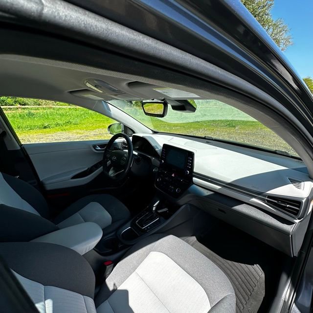 Used 2020 Hyundai Ioniq SEL FWD image 27