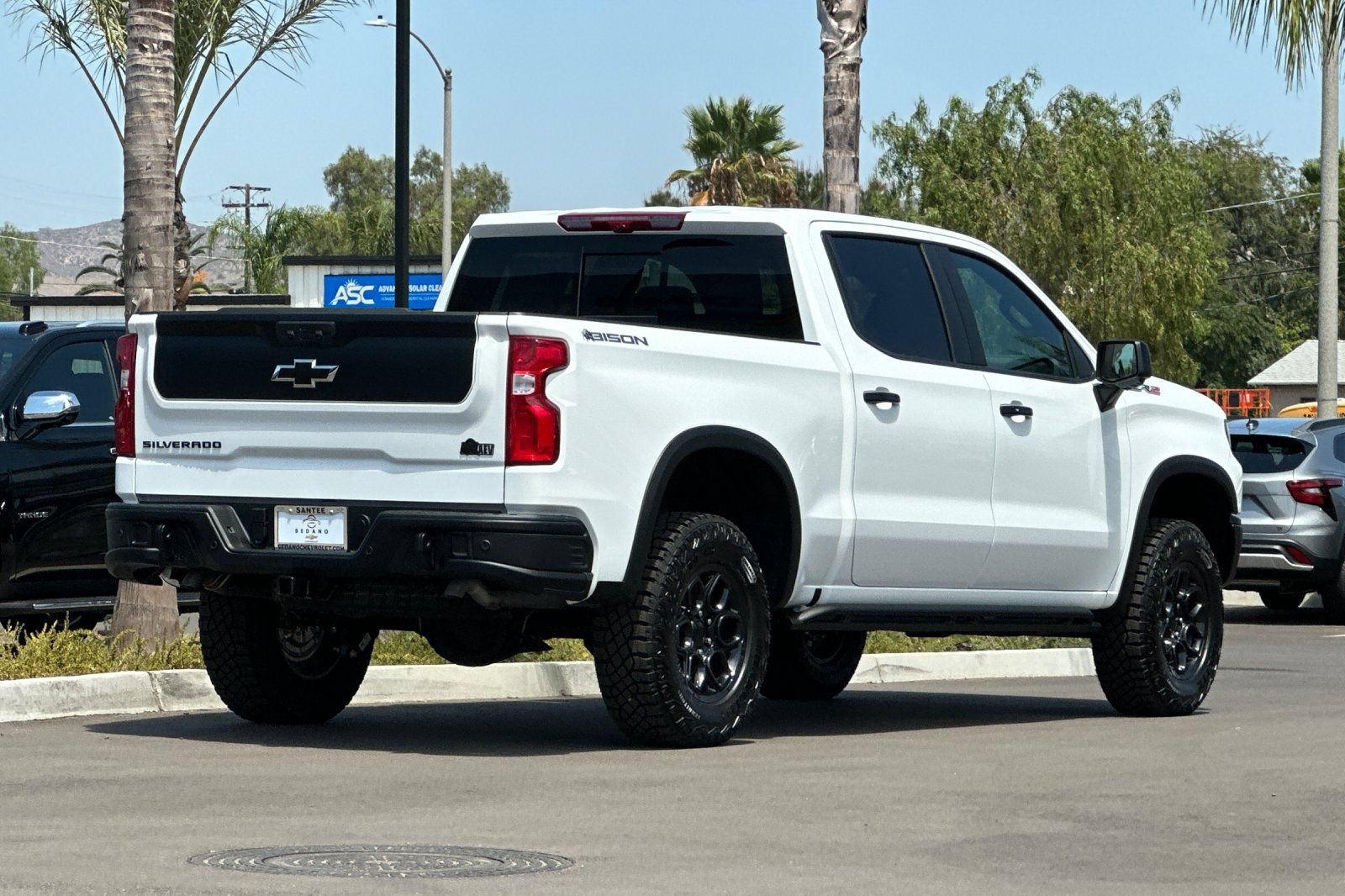 New 2026 Chevrolet Silverado 1500 ZR2 w/ ZR2 Bison Edition AWD/4WD image 4