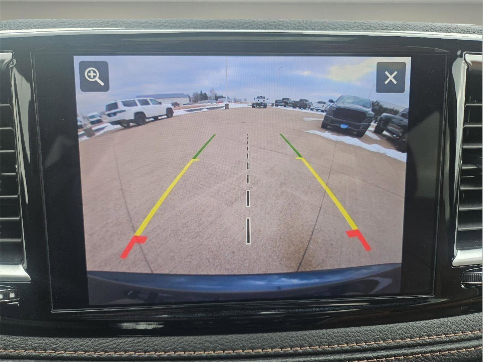 Used 2025 Chrysler Pacifica Pinnacle image 74